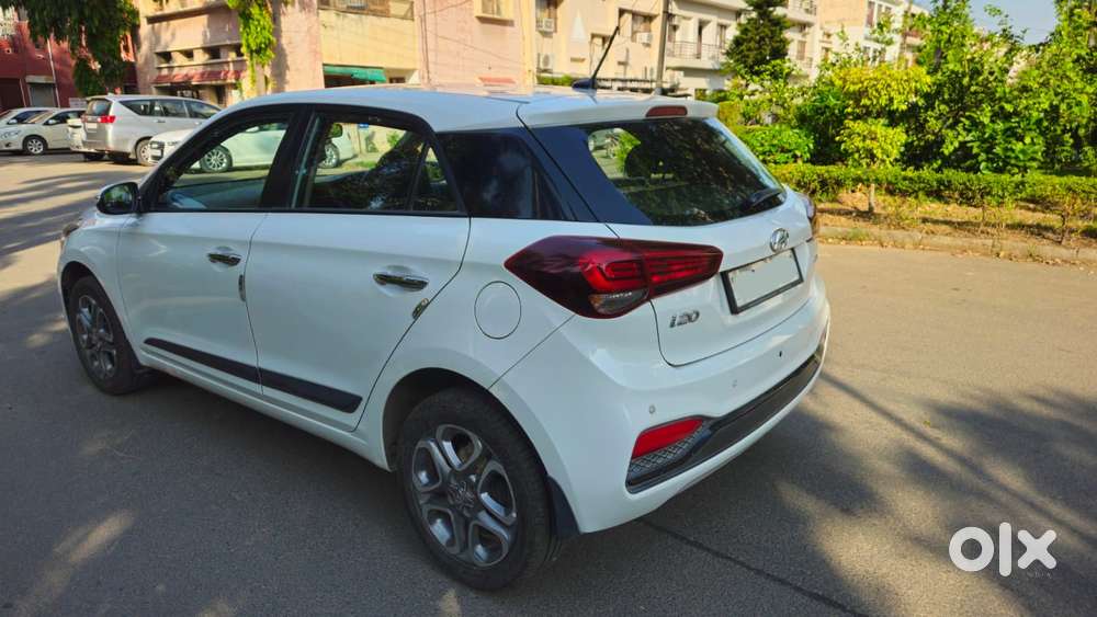 Hyundai I20 Asta (o) 1.2 Ivt, 2018, Petrol