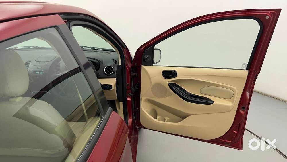 Ford Figo Aspire Titanium, 2017, Petrol