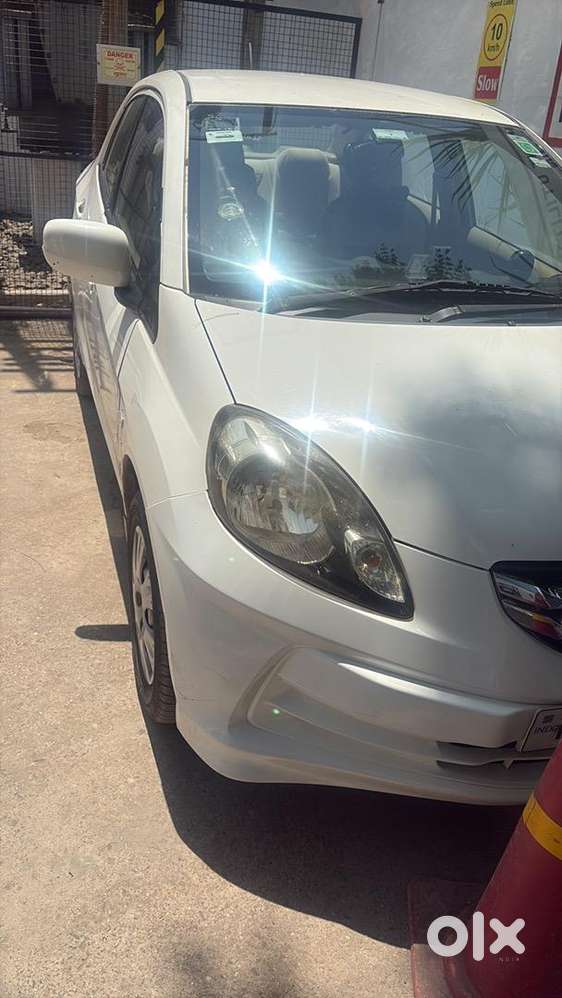 Honda Amaze 2014 Petrol Well Maintained