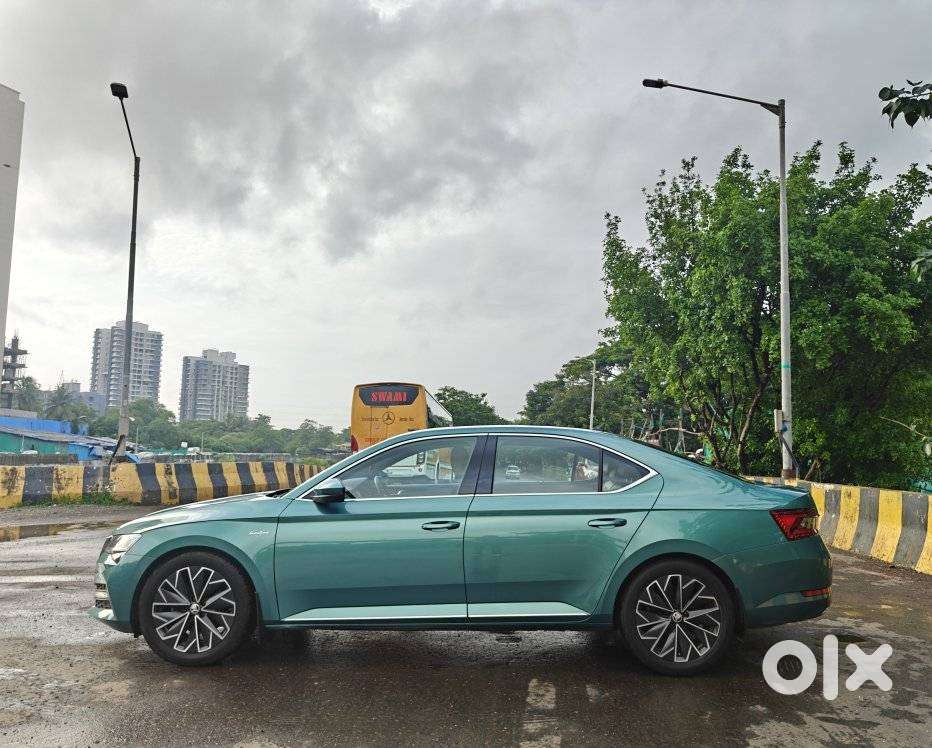 Skoda Superb 2.0 L&k Tsi At, 2024, Petrol