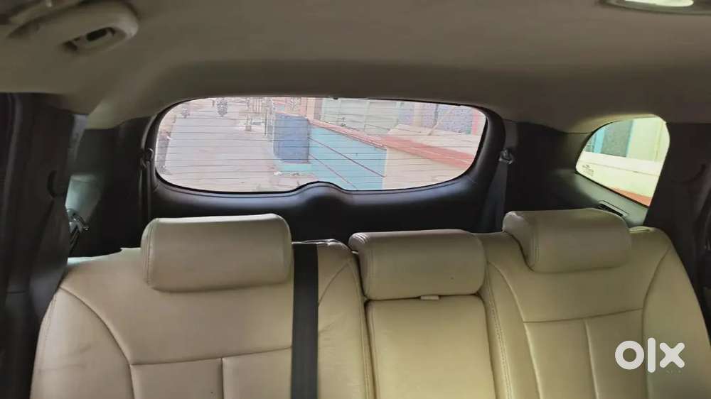 Hyundai Santa Fe 2011 Diesel 139000 Km Driven.
