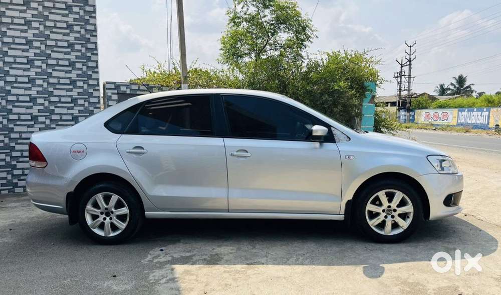 Volkswagen Vento 2010-2013 Petrol Highline, 2012, Petrol