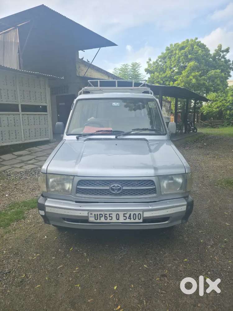 Toyota Qualis 2.4 D 2000