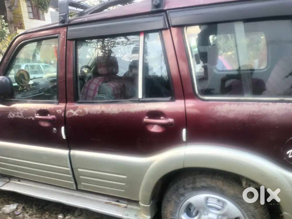 Mahindra Scorpio Classic 2004 Diesel 80000 Km Driven