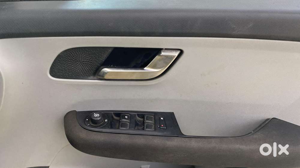 Tata Altroz Xz, 2020, Petrol