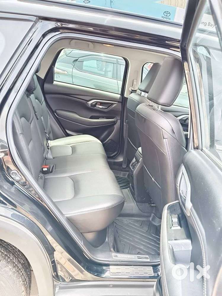 Toyota Urban Cruiser Hyryder 1.5 V Neo Drive At, 2024, Petrol