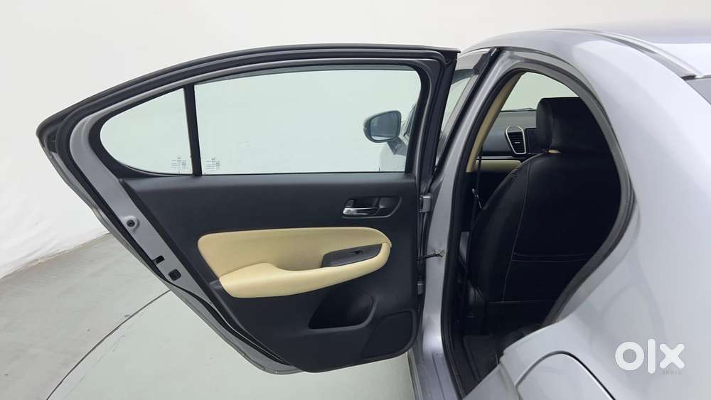 Honda City I-vtec V, 2022, Petrol