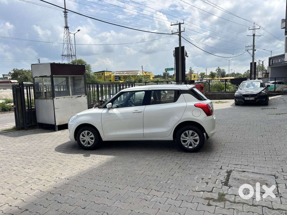 Maruti Suzuki Swift Vxi Optional, 2023, Petrol