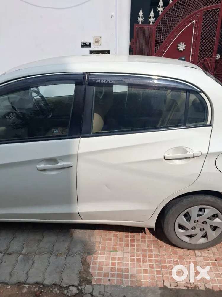 Urgently Sell Honda Amaze 1.5 Smt 2013 Up32