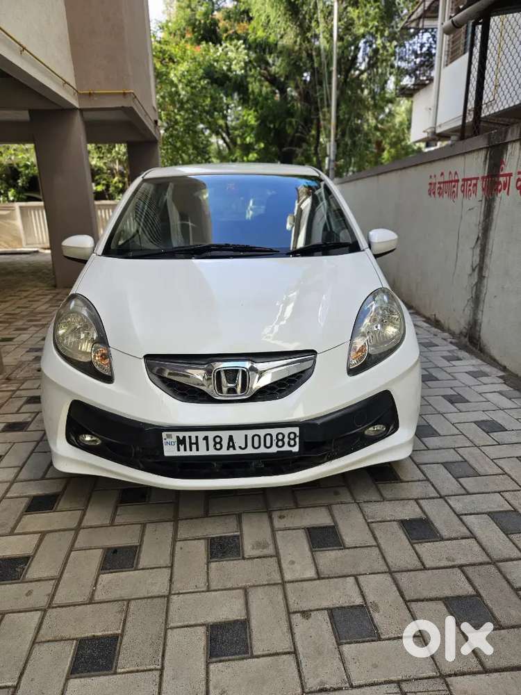 Honda Brio 2012 Petrol Well Maintained