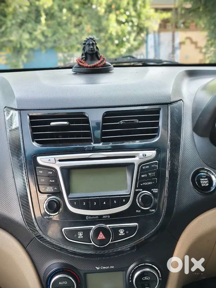 Hyundai Verna Diesel Manual 2014 Variant