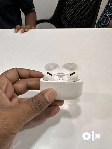 Brand new 2024 apple airpods pro