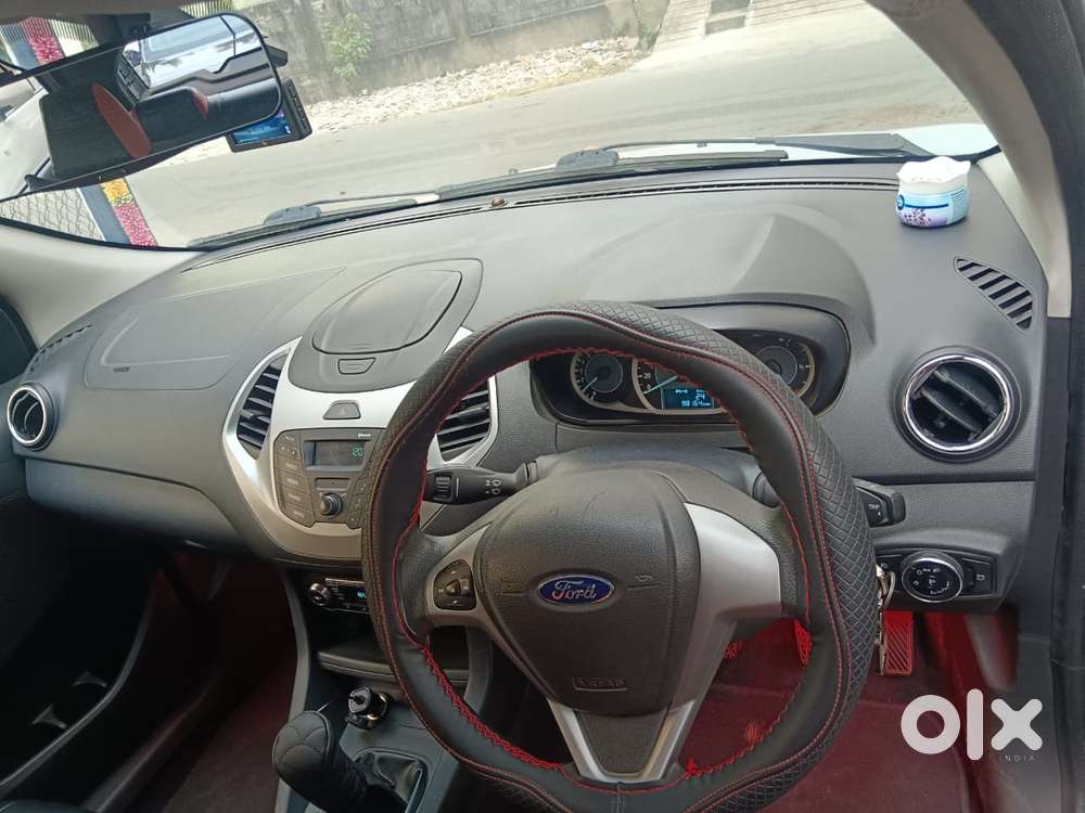 Ford Figo 2012-2015 Petrol Titanium, 2016, Petrol
