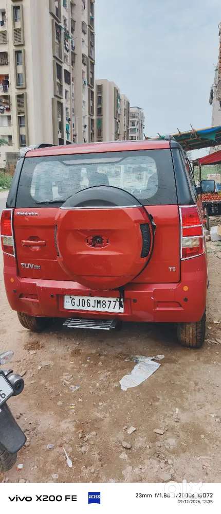 Mahindra Tuv 300 2015