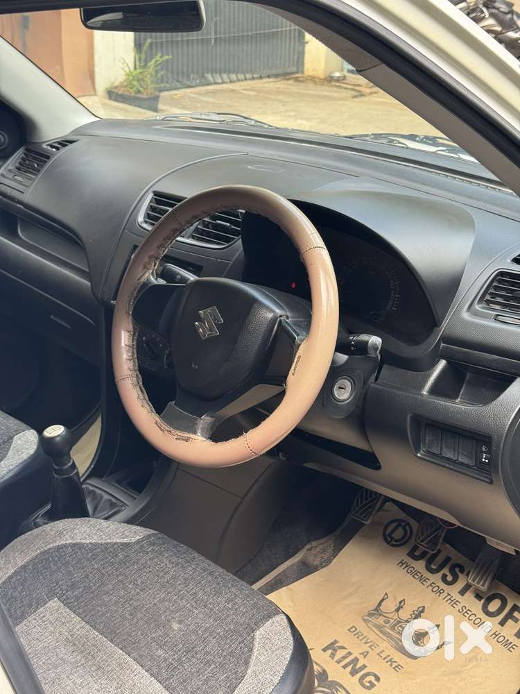 Maruti Suzuki Swift Lxi Optional-o, 2011, Petrol