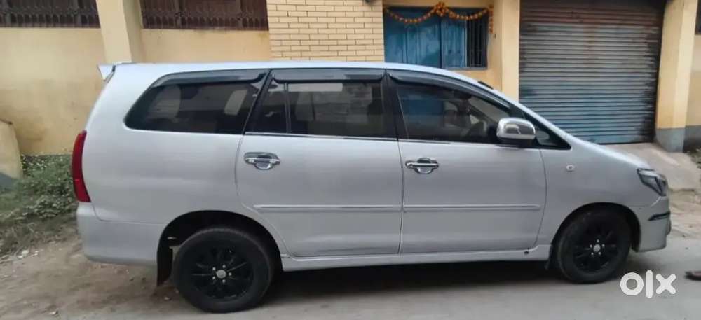 Toyota Innova 2011 Diesel 96042 Km Driven