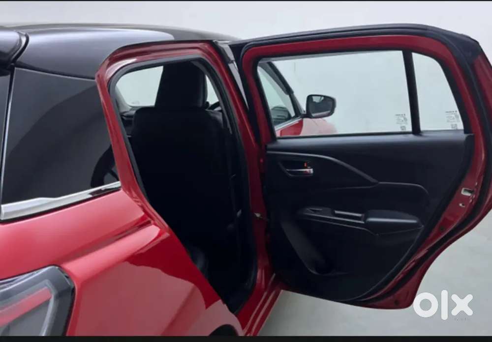 Maruti Suzuki Swift Zxi Plus Amt Dual Tone 2025 In Excellent Condition