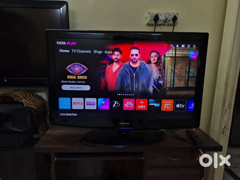 Samsung 40-inch LCD TV Working Condition (Minor Screen Patch)