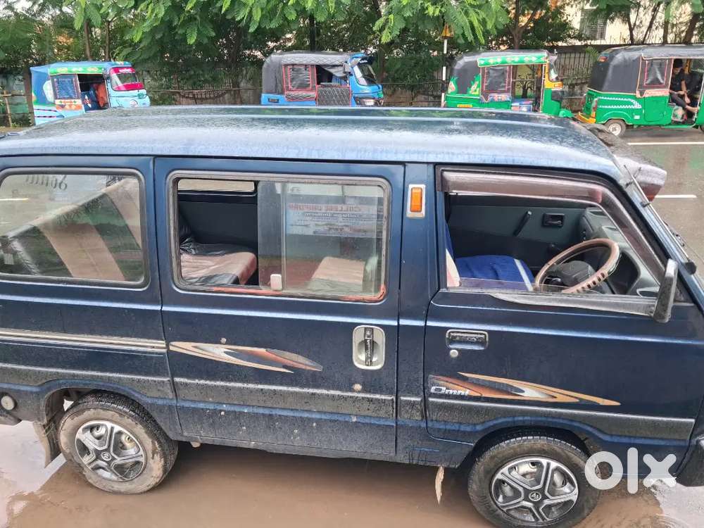 Maruti Suzuki Omni Bsiii 2012