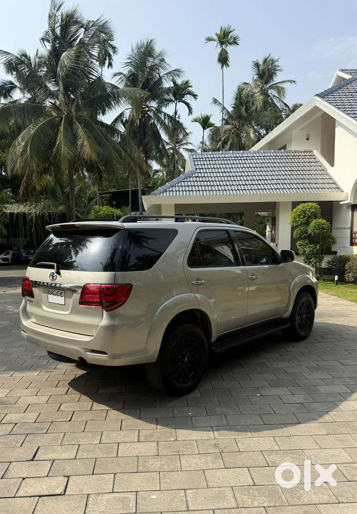 Toyota Fortuner 3.0 4x2 Automatic, 2012, Diesel