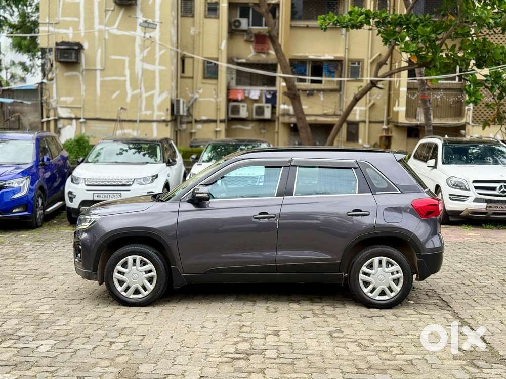Maruti Suzuki Brezza Vxi At, 2023, Petrol