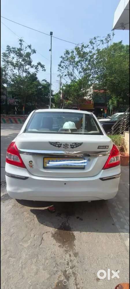 Maruti Suzuki Dzire Tour 2018