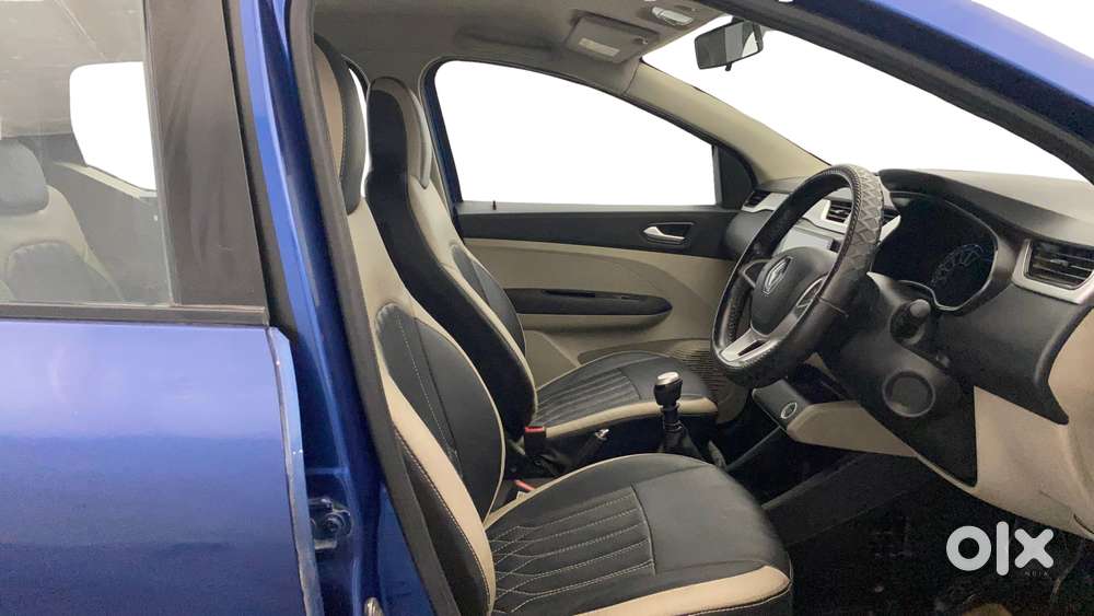 Renault Triber Rxz, 2020, Petrol