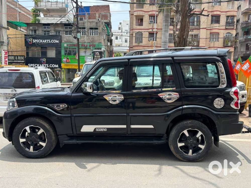 Mahindra Scorpio Classic 2.2 S 11 Mt 7 Str, 2023, Diesel