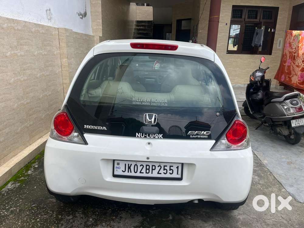Honda Brio 2016 Petrol Well Maintained