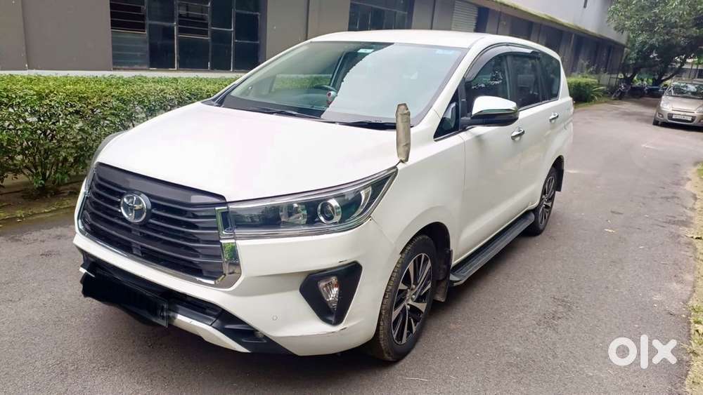 Toyota Innova Crysta 2022 Petrol Well Maintained