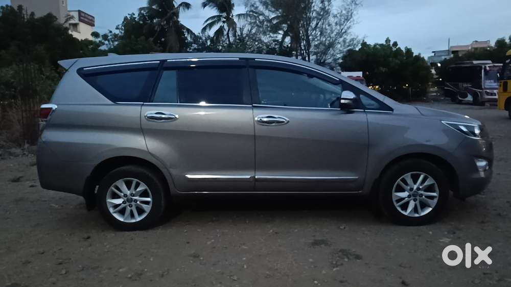 Toyota Innova Crysta 2.4 G Plus Mt, 2017, Diesel