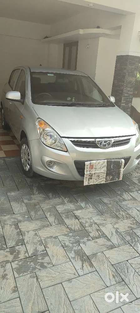 Hyundai I20 2012 Petrol 120000 Km Driven