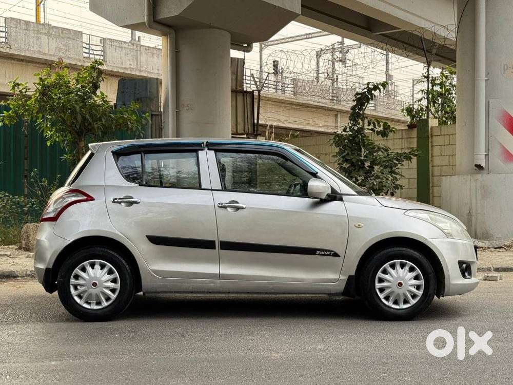 Maruti Suzuki Swift Lxi, 2014, Cng & Hybrids