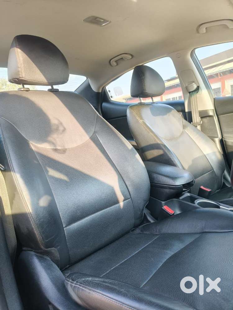 Hyundai New Elantra 1.8 Sx (o) At Vtvt, 2015, Petrol