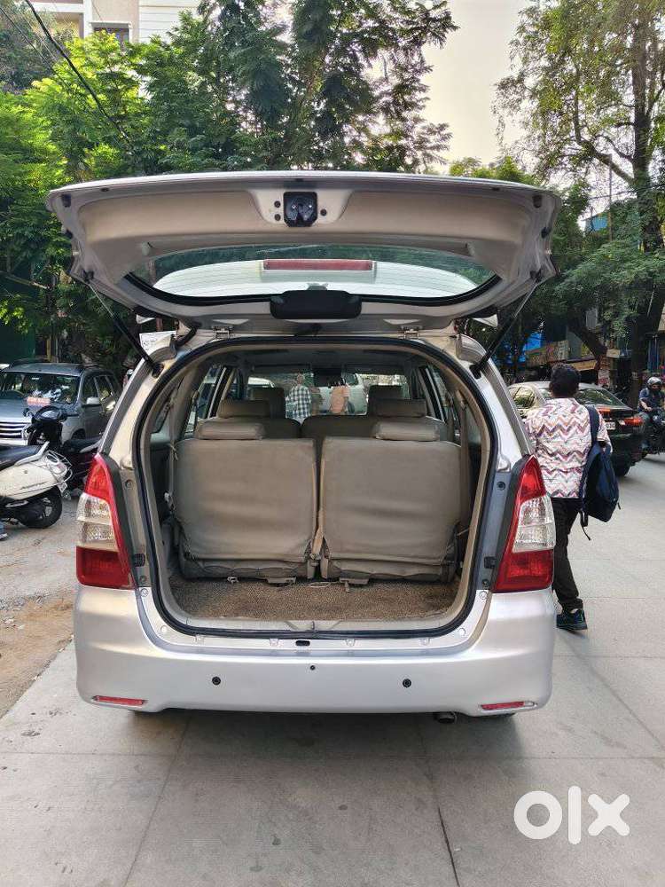 Toyota Innova 2.5 G (diesel) 8 Seater, 2013, Diesel