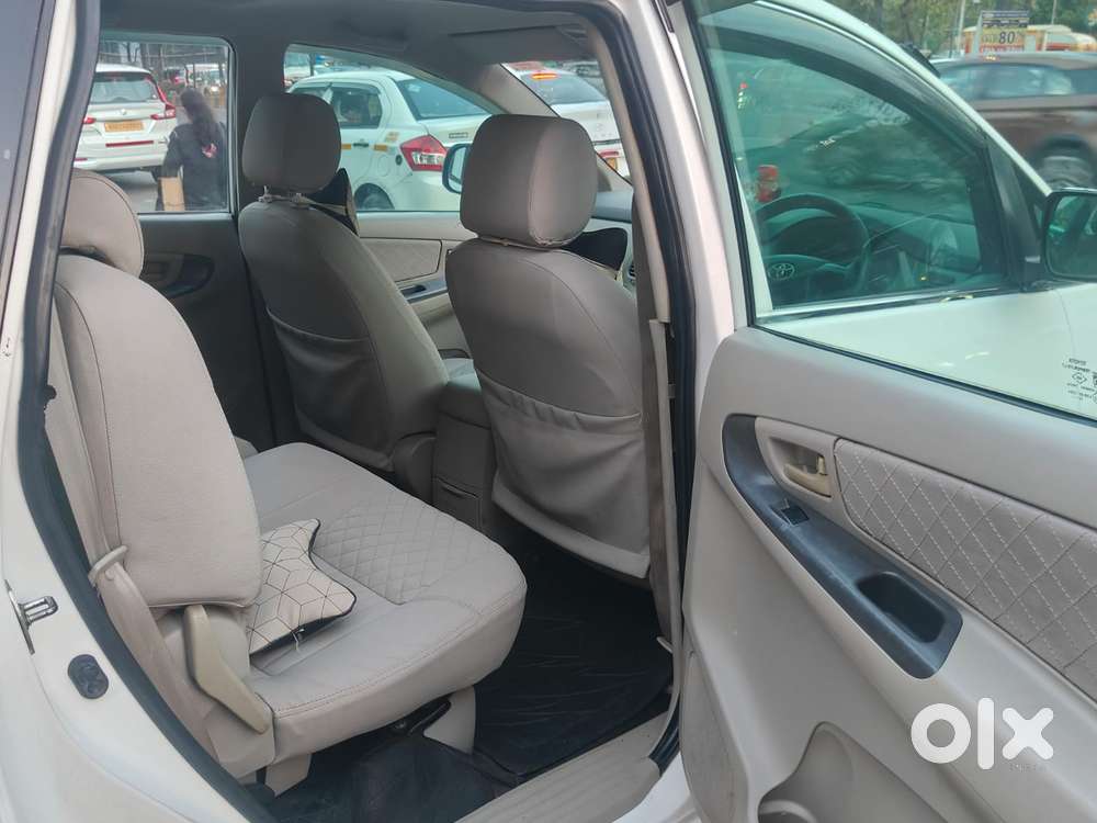 Toyota Innova 2.5 G (diesel) 8 Seater, 2012, Diesel