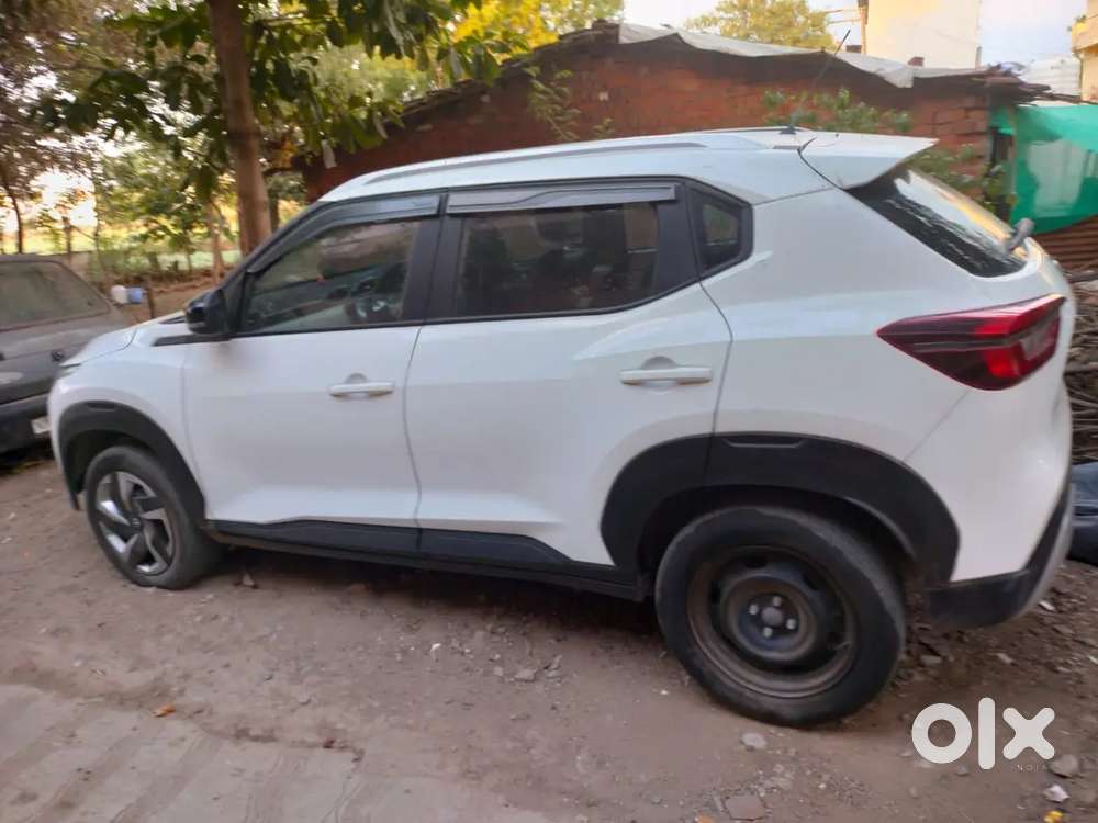 Nissan Magnite 2022 Petrol Well Maintained