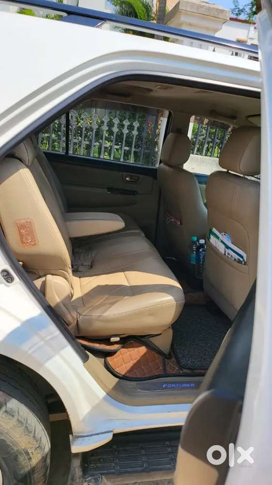 Toyota Fortuner 2015 Diesel 160000 Km Driven