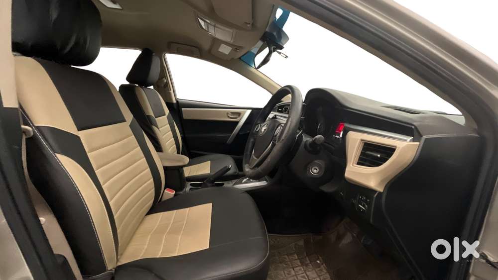 Toyota Corolla Altis [2014-2017] 1.8 G Cvt, 2015, Petrol