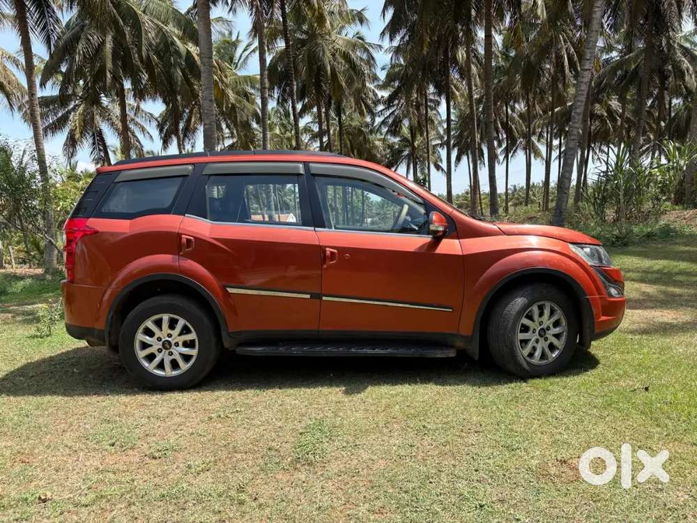 Xuv 500 W10 (top Model With Sunroof) Well Maintained