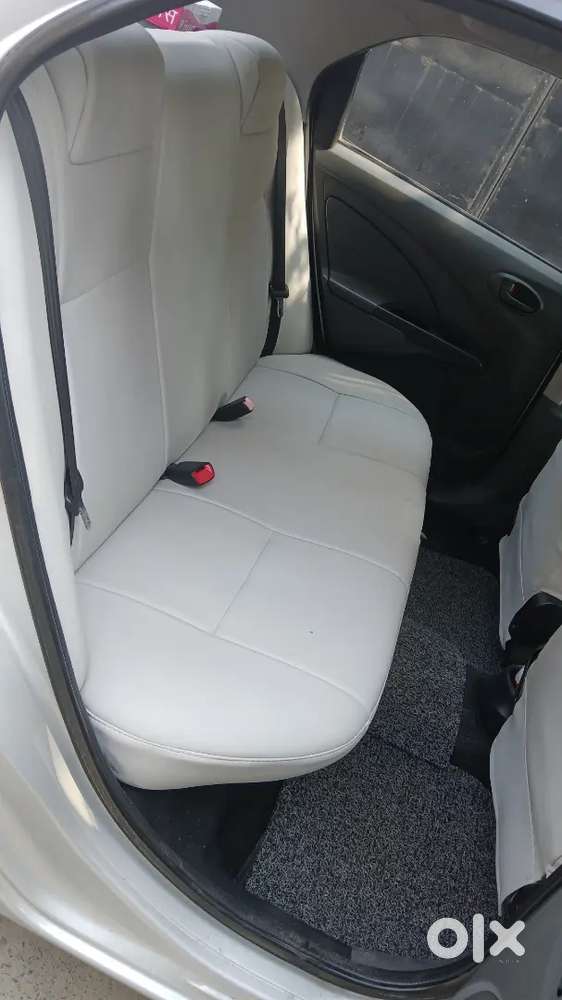Toyota Etios 2012 1.5g Petrol Silver Well Maintained