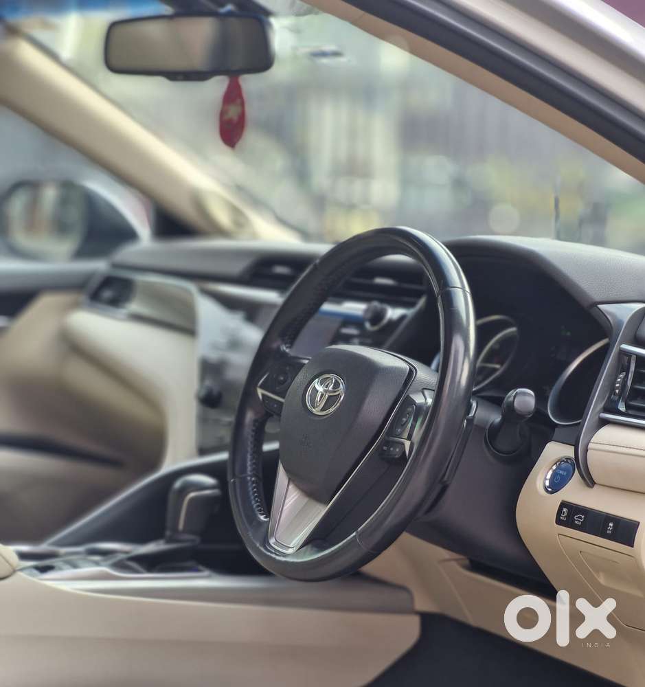 Toyota Camry Hybrid, 2020, Petrol