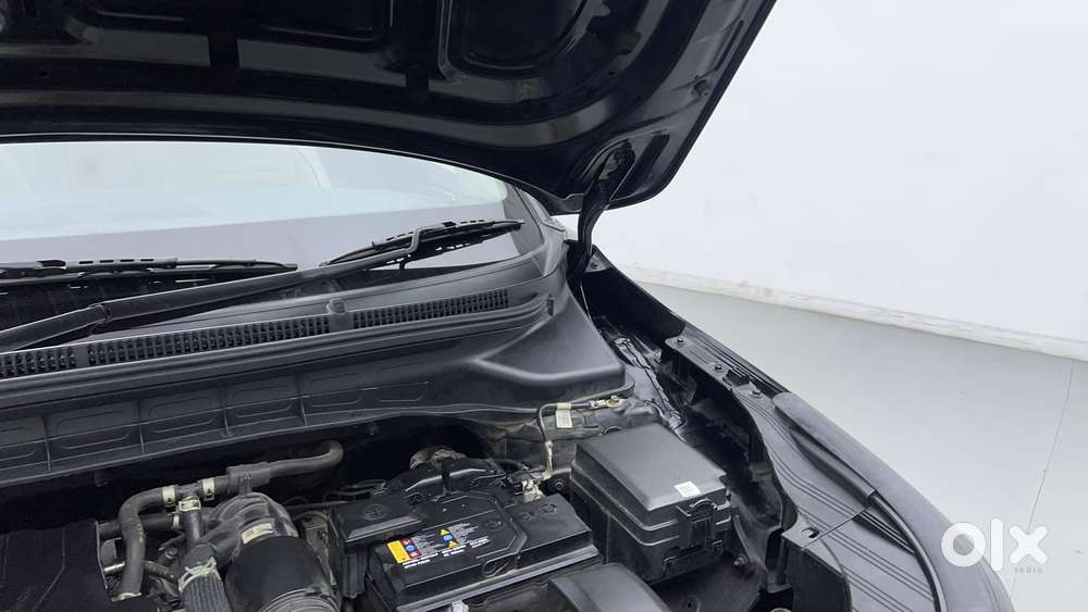 Kia Carens 1.5 Luxury Plus Turbo Dct 7 Str, 2023, Petrol