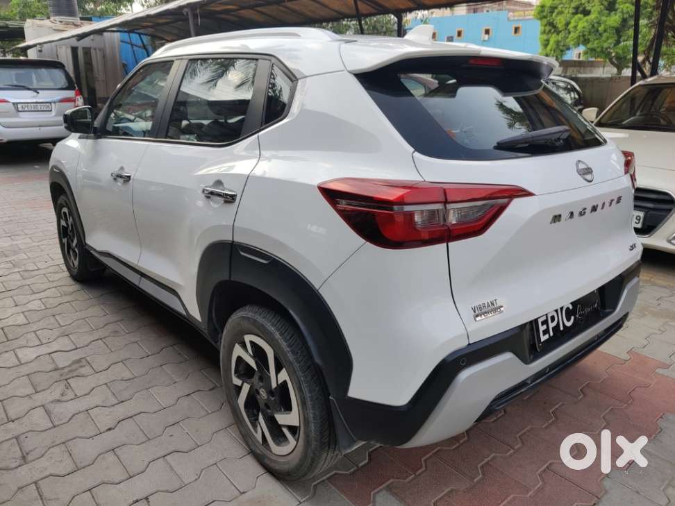 Nissan Magnite 1.0 Xv Turbo Cvt, 2022, Petrol