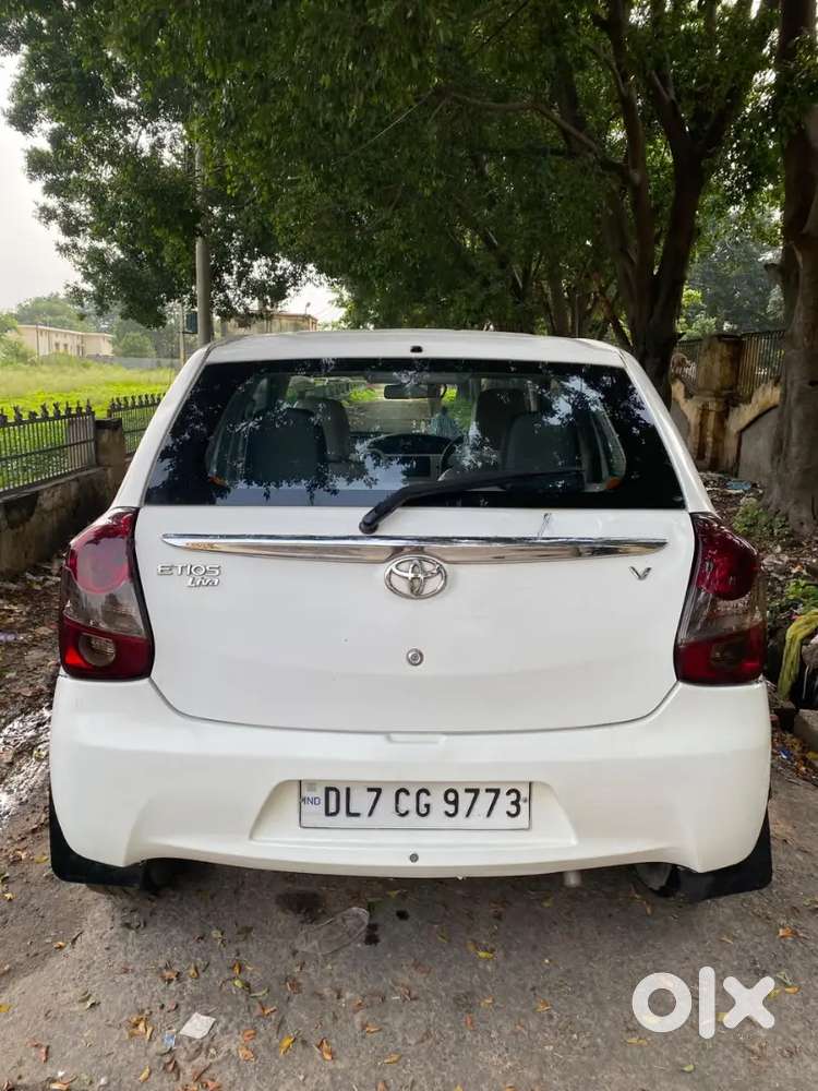 Toyota Etios Liva 2013