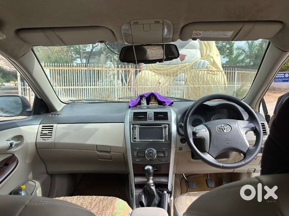 Toyota Corolla Altis 2012