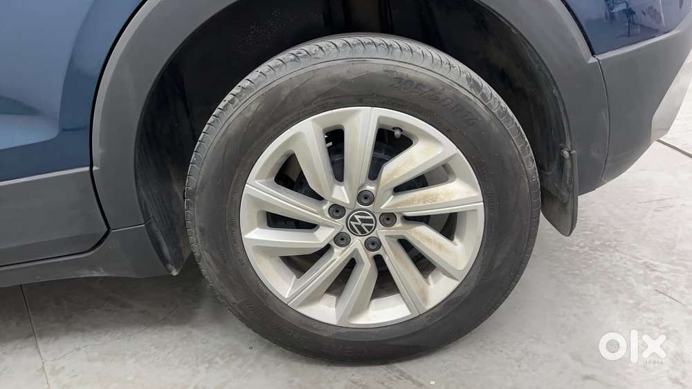 Volkswagen Taigun 1.0 Tsi Highline At, 2024, Petrol