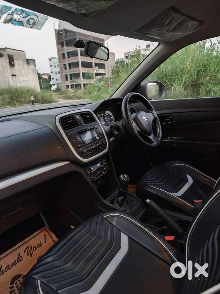 Maruti Suzuki Brezza 1.5 Vxi Smart Hybrid, 2022, Petrol