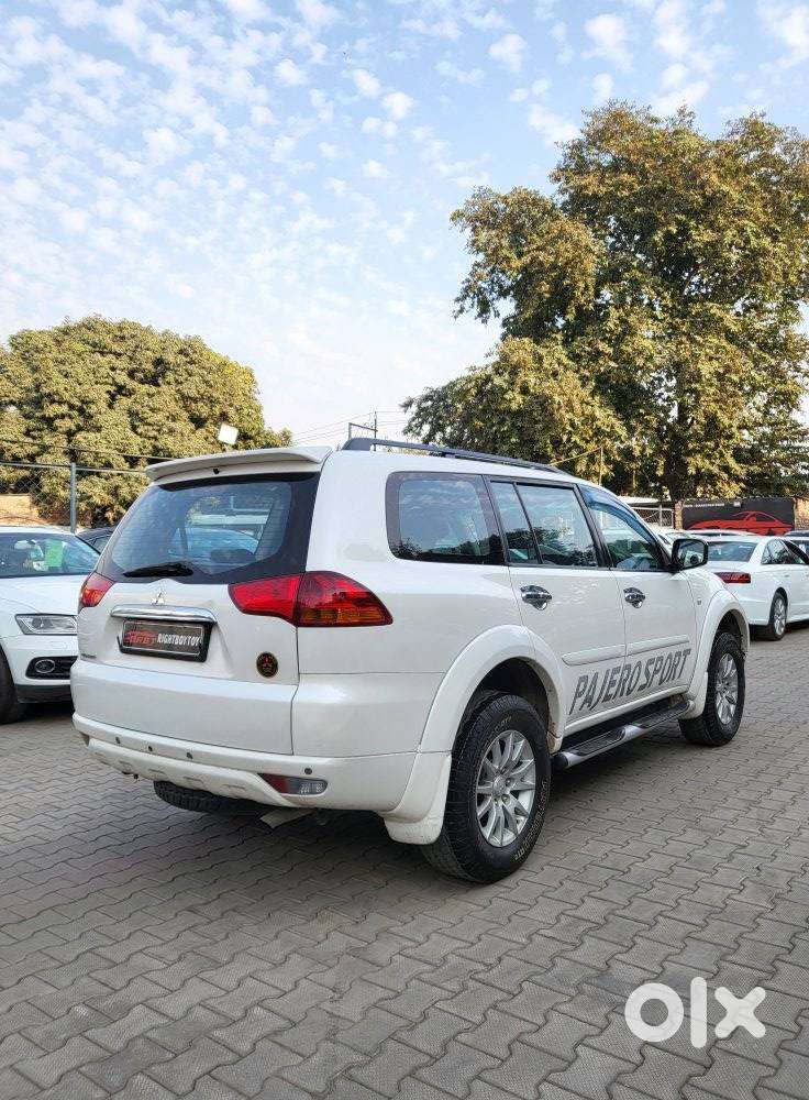 Mitsubishi Pajero Sport 2.5 Manual, 2014, Diesel