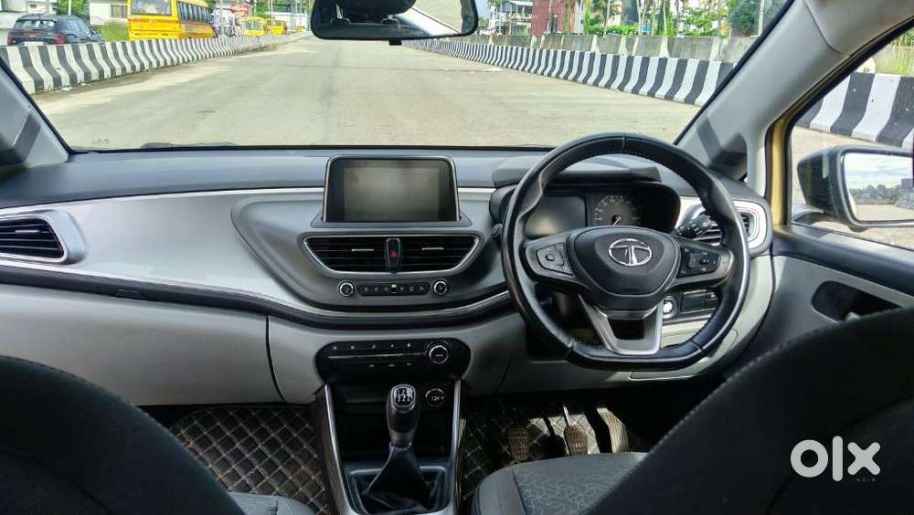Tata Altroz Xz, 2020, Petrol